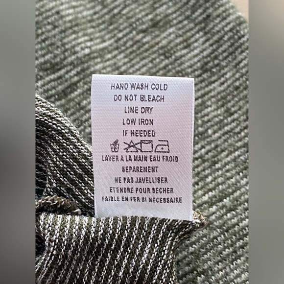 White Willow faux cross closing sweater top - Picture 5 of 11